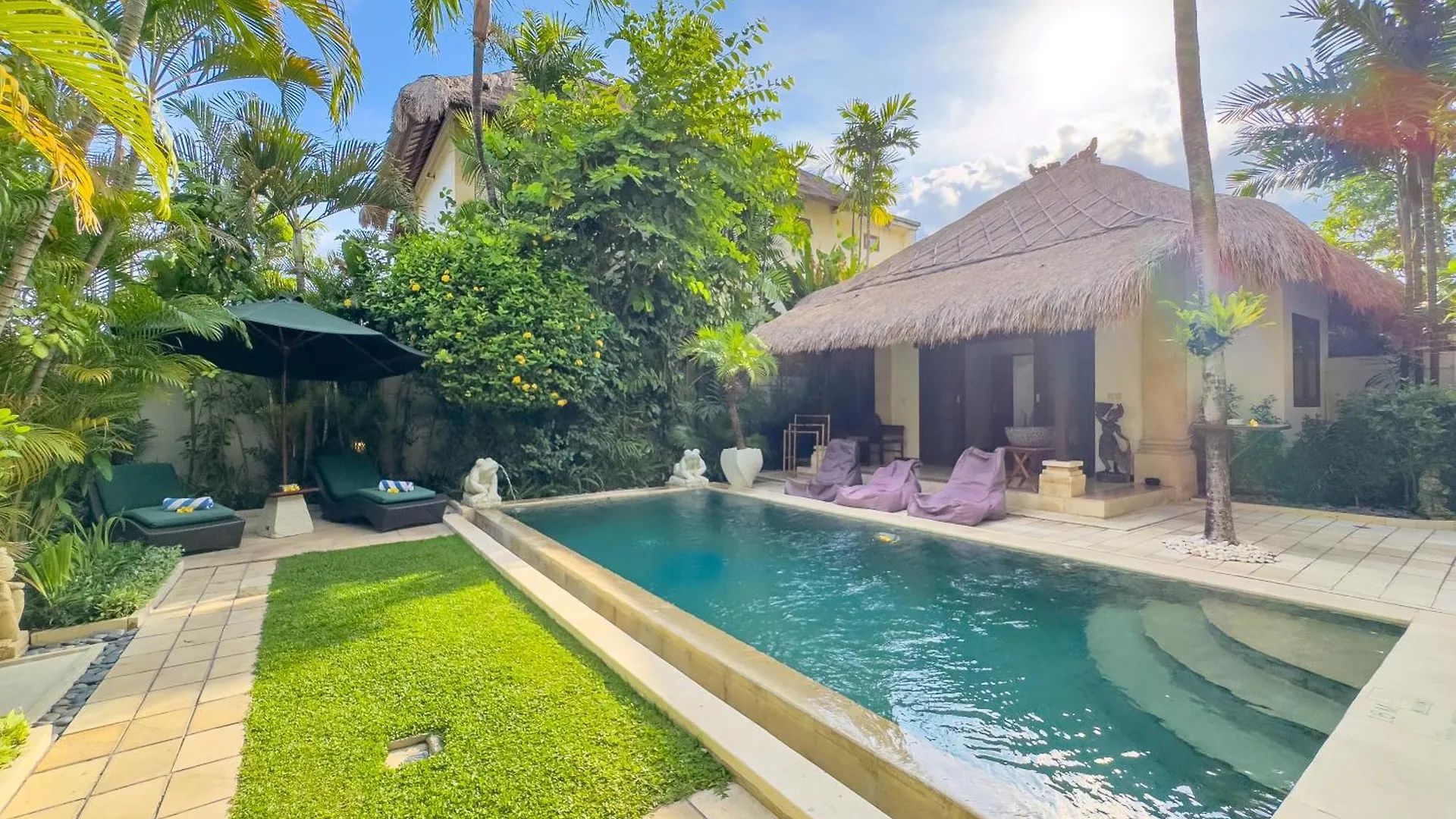 Villa Bugis Kayu Aya Seminyak