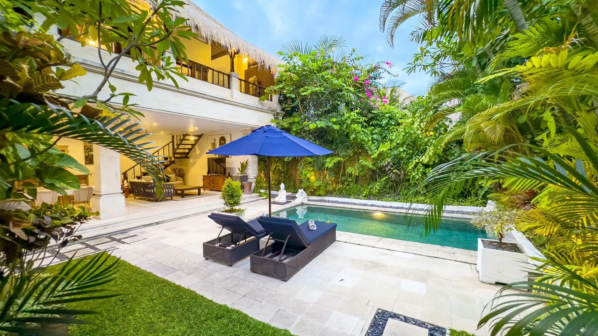 Villa Bugis Kayu Aya Seminyak 0*, Seminyak (Bali)