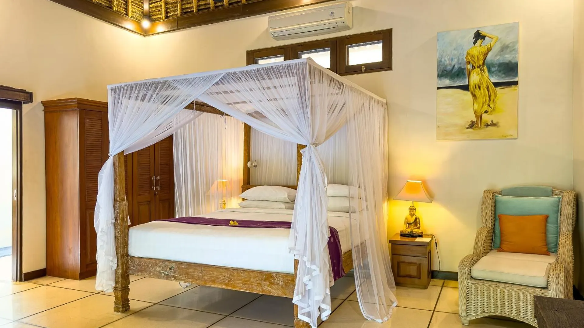 Villa Bugis Kayu Aya Seminyak Indonesia