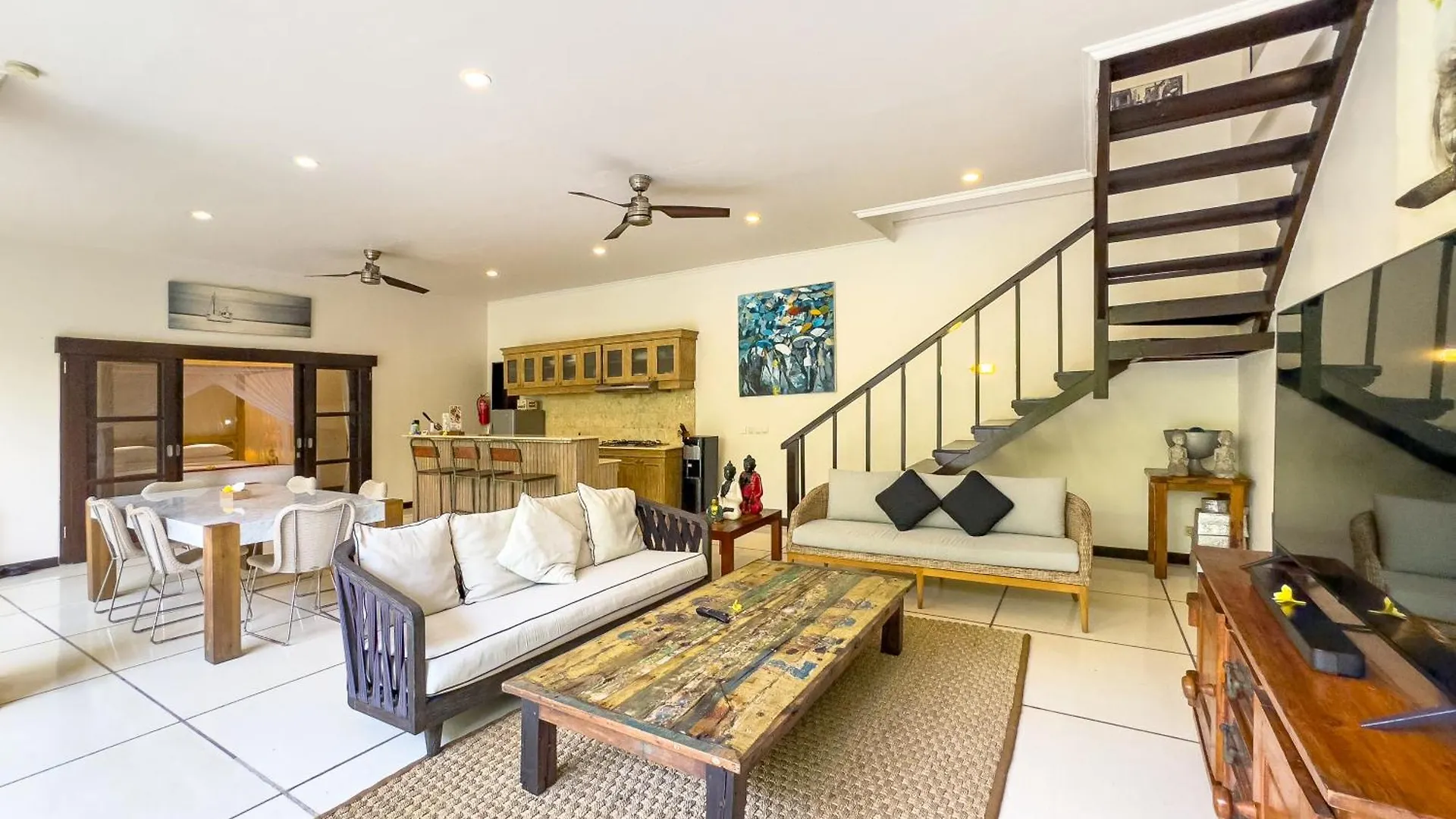 Villa Bugis Kayu Aya Seminyak Indonesia