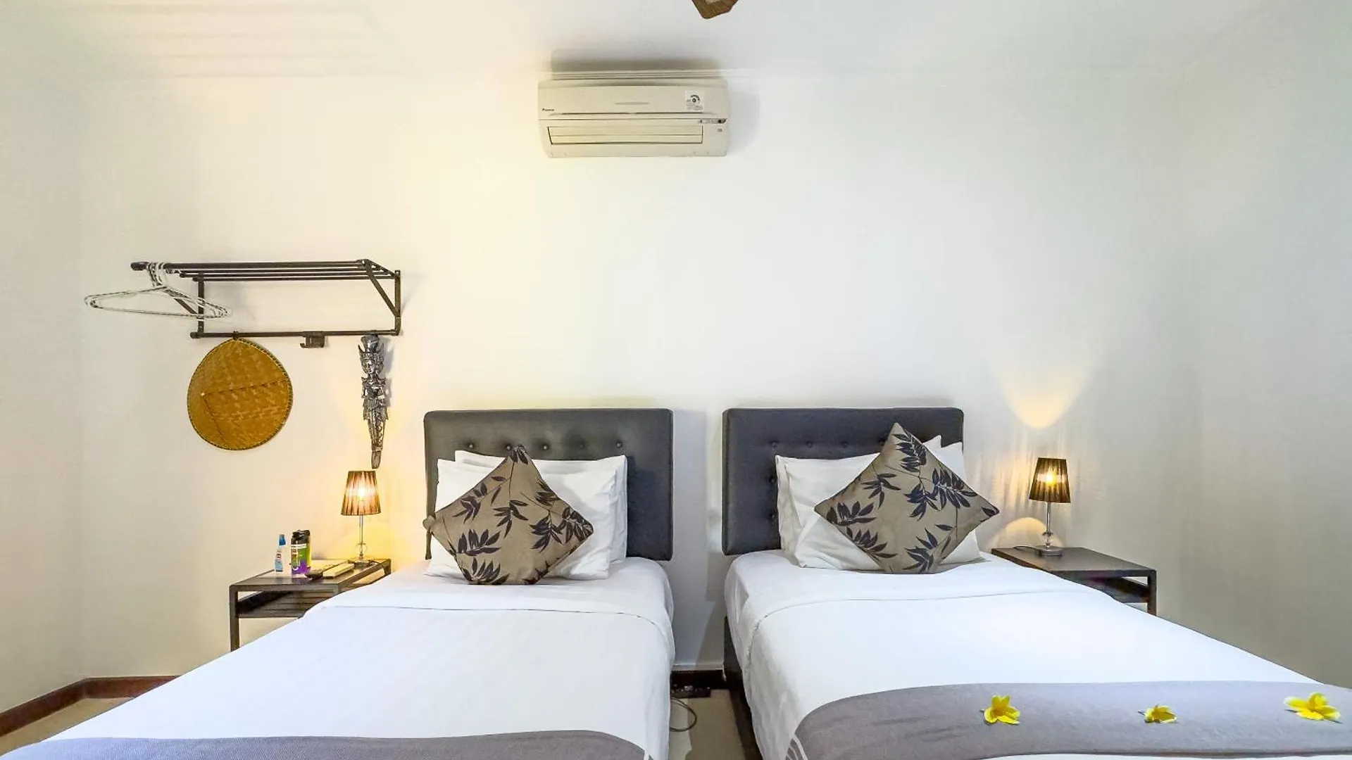 Villa Bugis Kayu Aya Seminyak Indonesia
