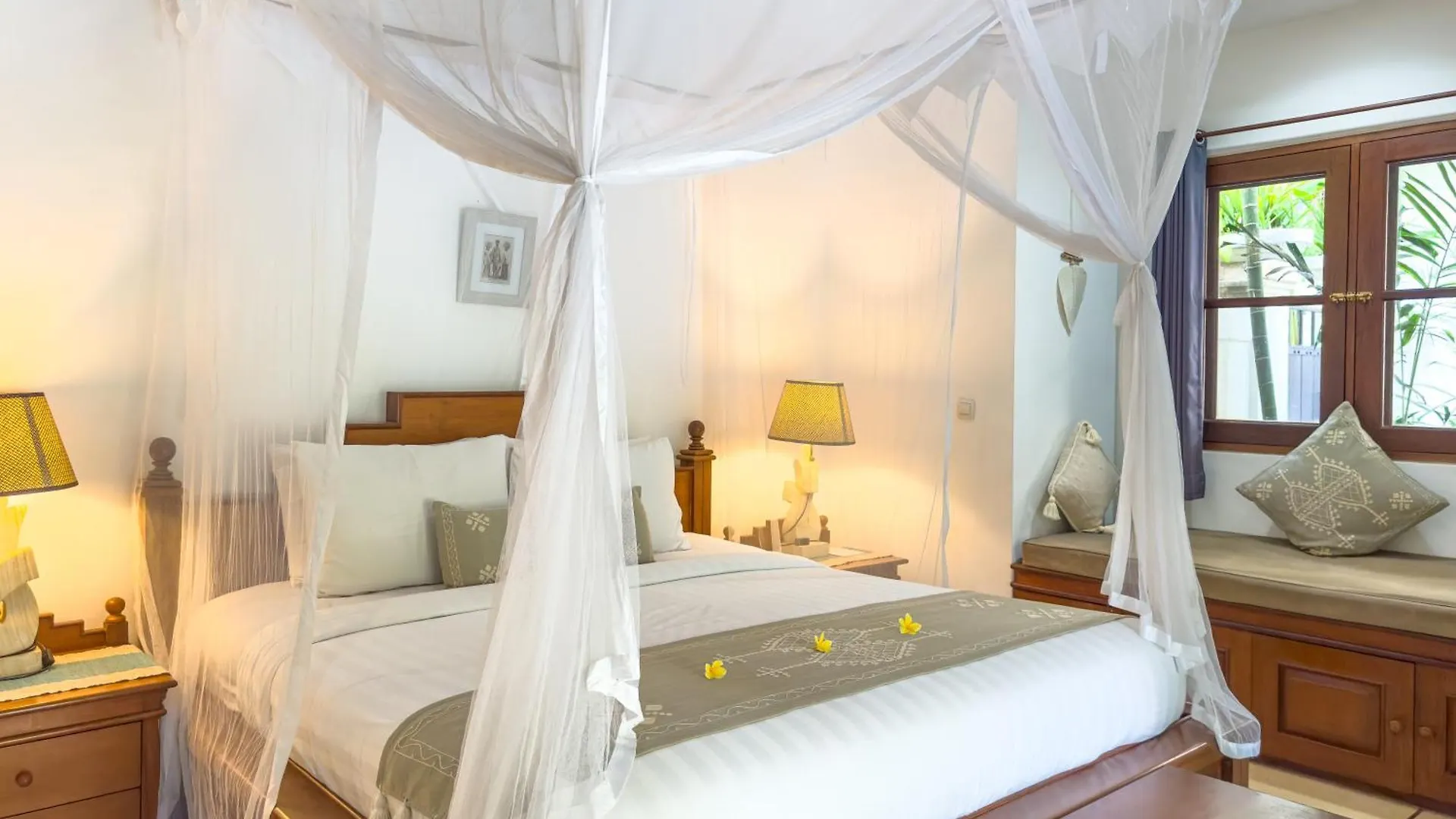 Villa Bugis Kayu Aya Seminyak Indonesia