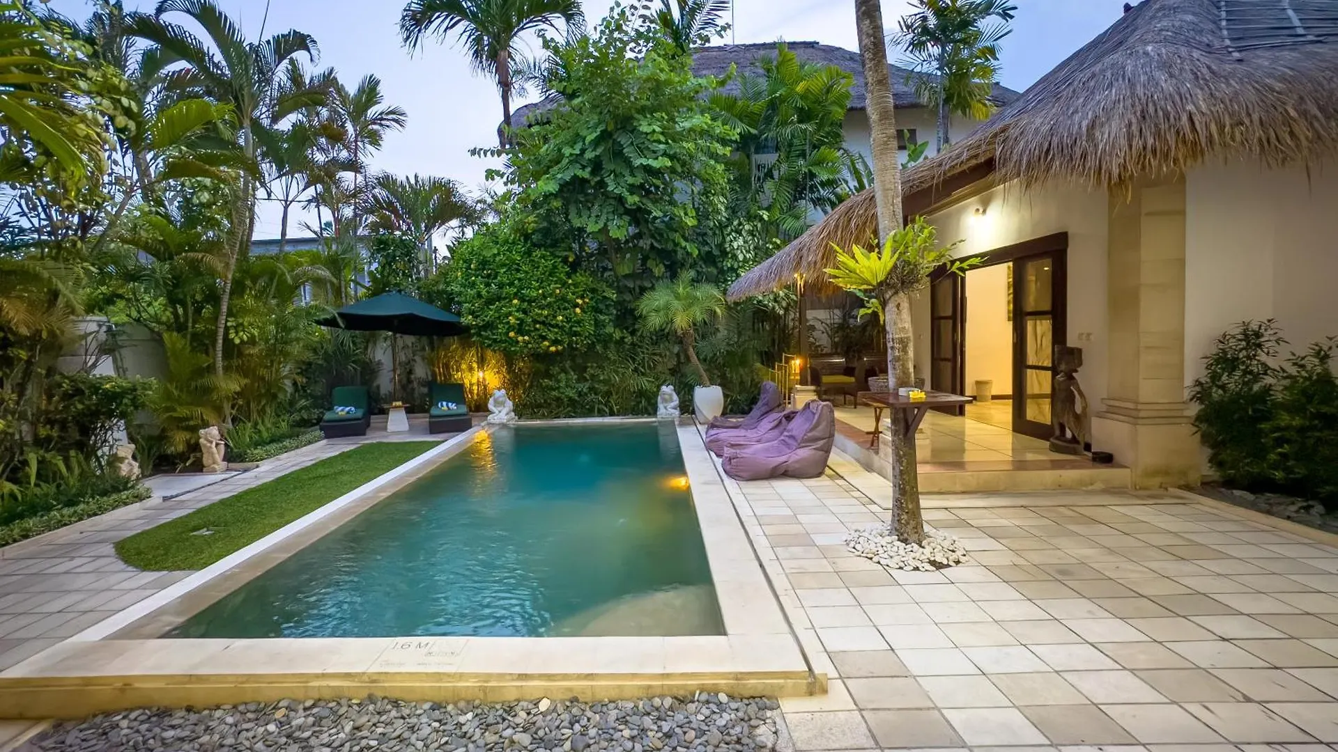 Villa Bugis Kayu Aya Seminyak 0*, Seminyak (Bali)