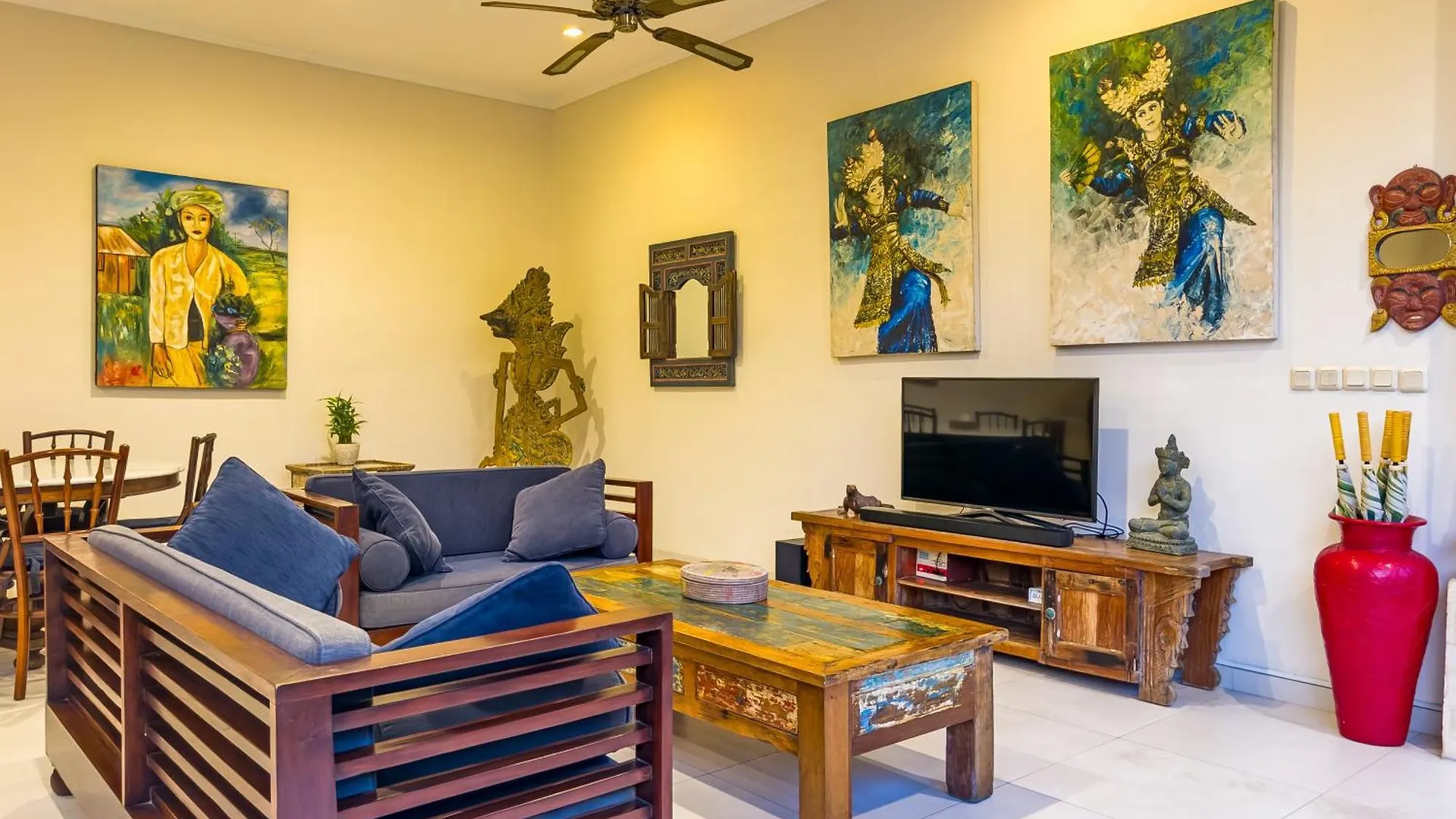 Villa Bugis Kayu Aya Seminyak