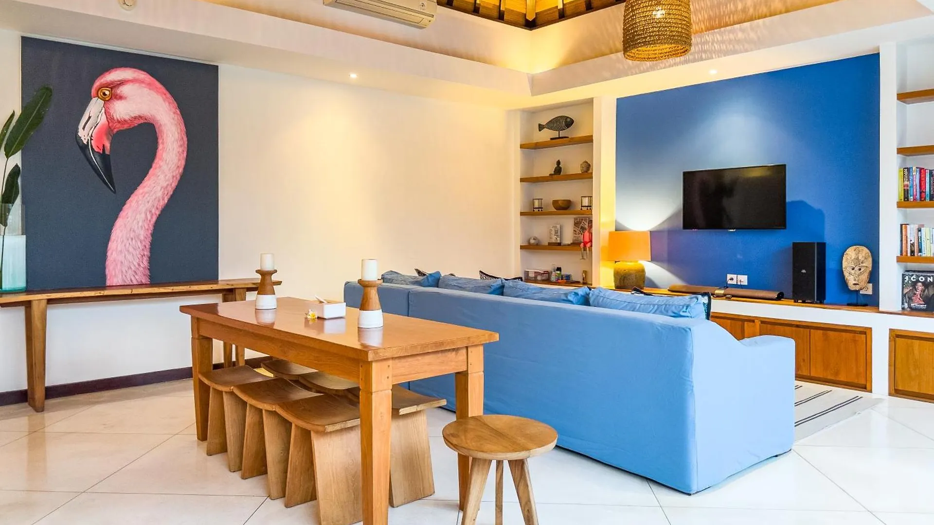 Villa Bugis Kayu Aya Seminyak