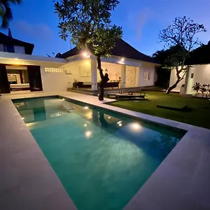 Villa Emma | Heart Of | 350m, Seminyak (Bali)